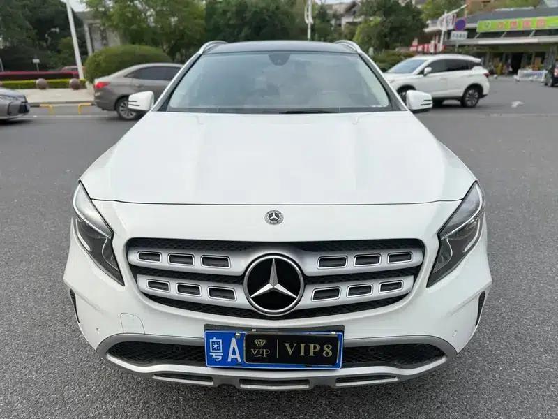 2017 Mercedes-Benz GLA 200 Fashion Edition — миниатюра 2