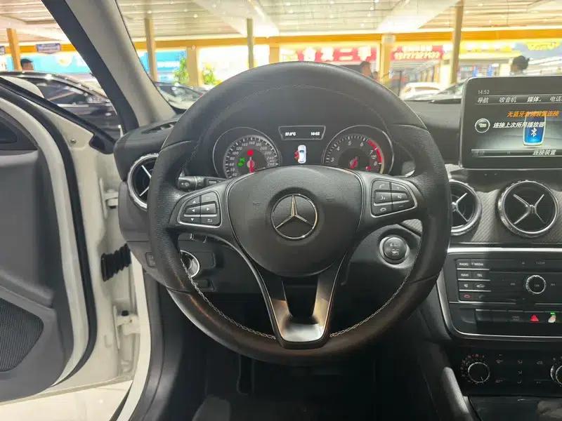 2016 Mercedes-Benz GLA 200 Fashion Edition — миниатюра 14