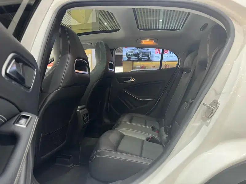 2016 Mercedes-Benz GLA 200 Fashion Edition — миниатюра 18
