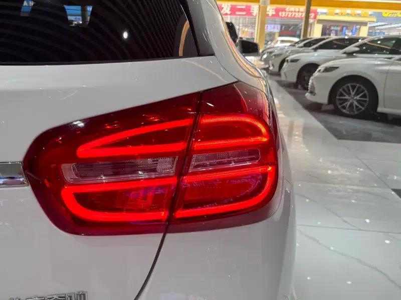 2016 Mercedes-Benz GLA 200 Fashion Edition — миниатюра 8