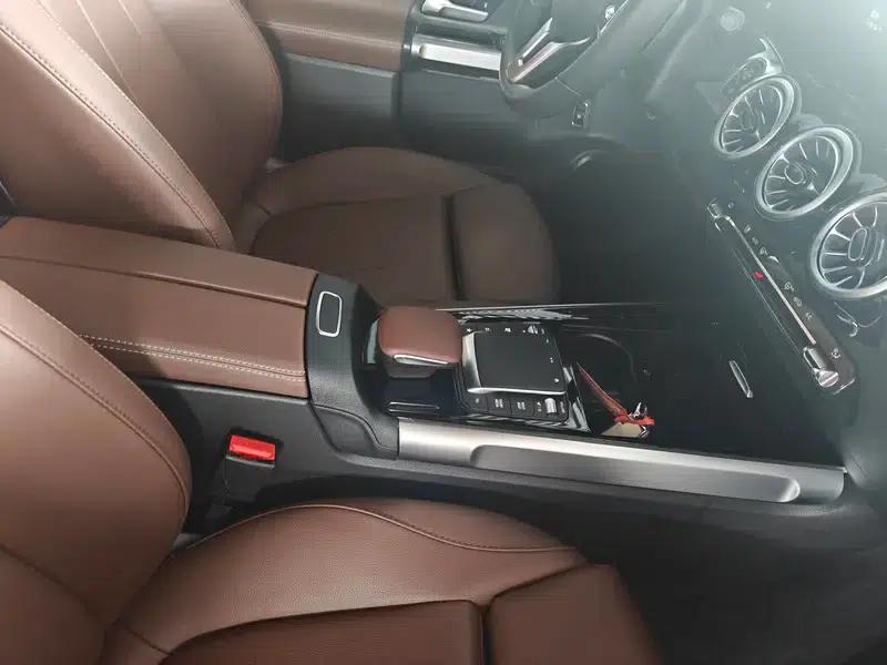2021 Mercedes-Benz GLB 200 Dynamic — миниатюра 9