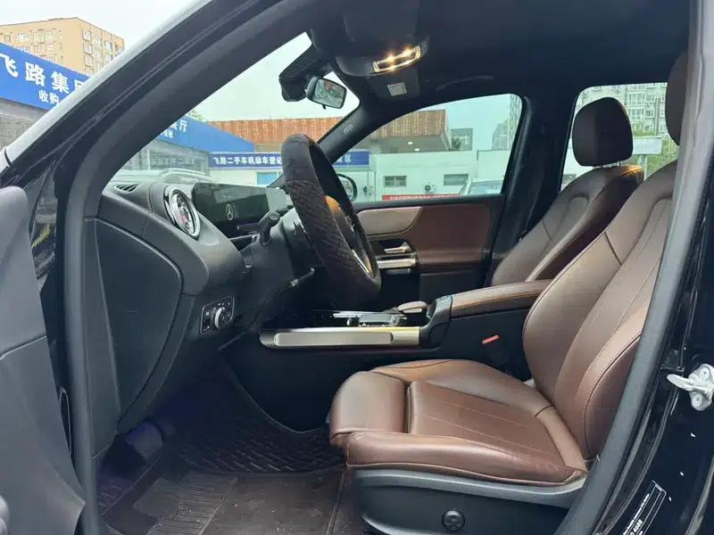 Mercedes-Benz GLB 2023 Fashion Edition — миниатюра 13