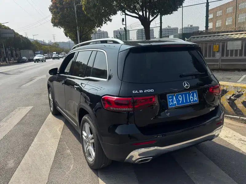 2023 Mercedes-Benz GLB 200 Dynamic — миниатюра 4
