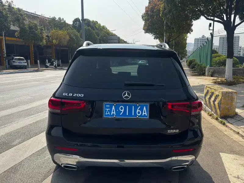 2023 Mercedes-Benz GLB 200 Dynamic — миниатюра 5