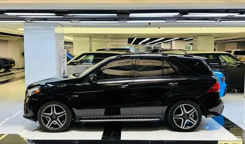 2017 Mercedes-Benz GLE AMG 43 4MATIC — миниатюра 3