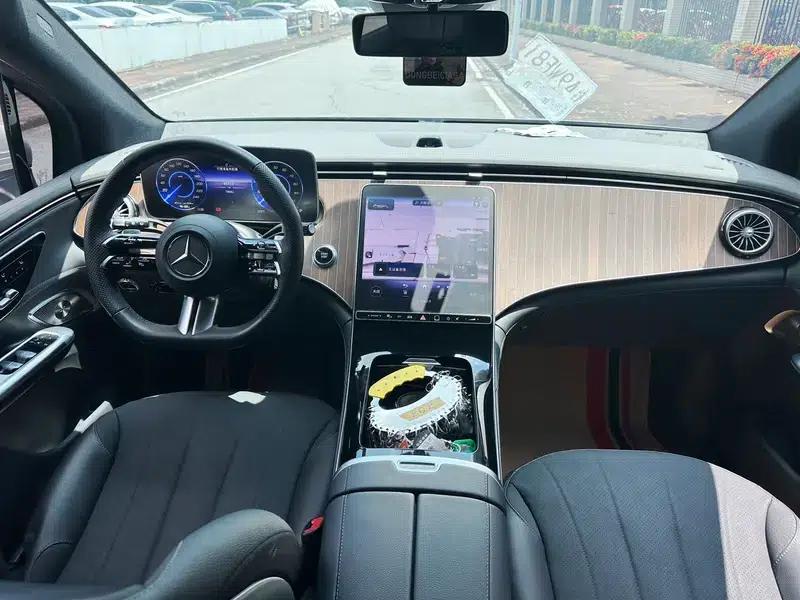 2023 Mercedes-Benz EQE SUV 350 4MATIC Pioneer Edition — миниатюра 12