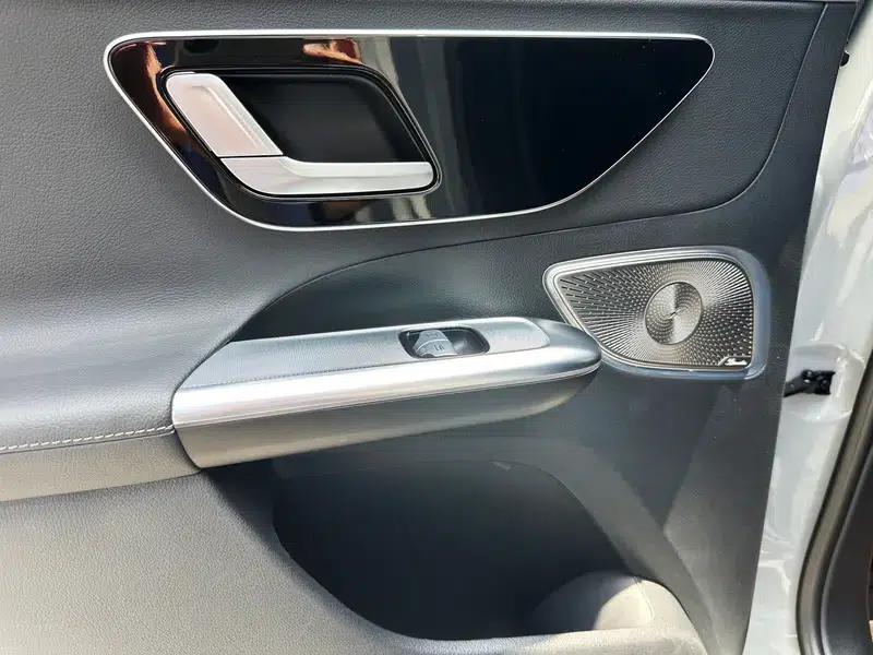 2023 Mercedes-Benz EQE SUV 350 4MATIC Pioneer Edition — миниатюра 17