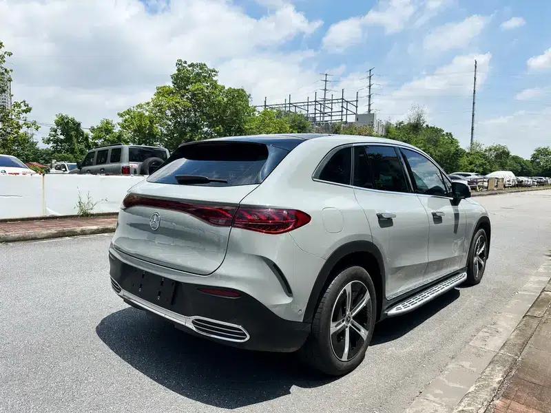 2023 Mercedes-Benz EQE SUV 350 4MATIC Pioneer Edition — миниатюра 7