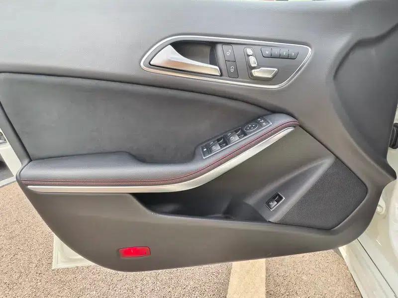 Mercedes-Benz CLA (Imported) 2018 CLA 220 4MATIC — миниатюра 8