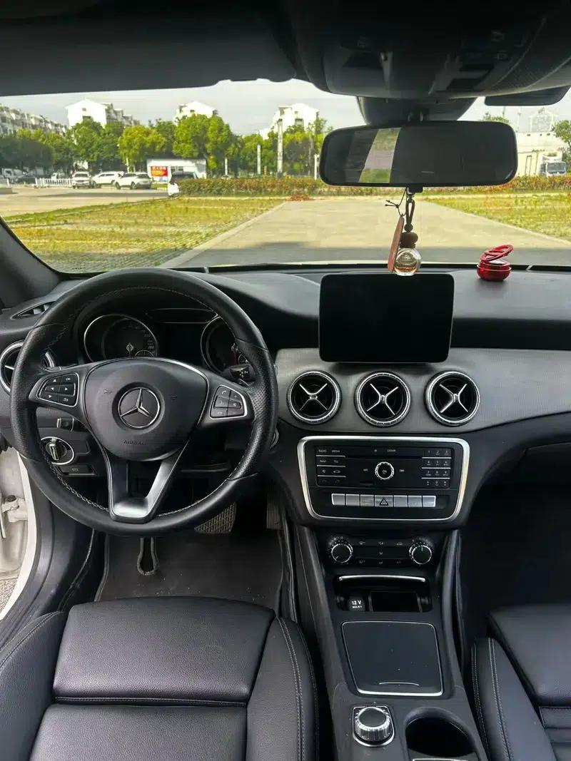 Mercedes-Benz CLA (Imported) 2017 CLA 200 Fashion Edition — миниатюра 8
