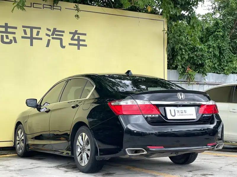 2015 Honda Accord 2.0L LX Comfort Edition — миниатюра 4