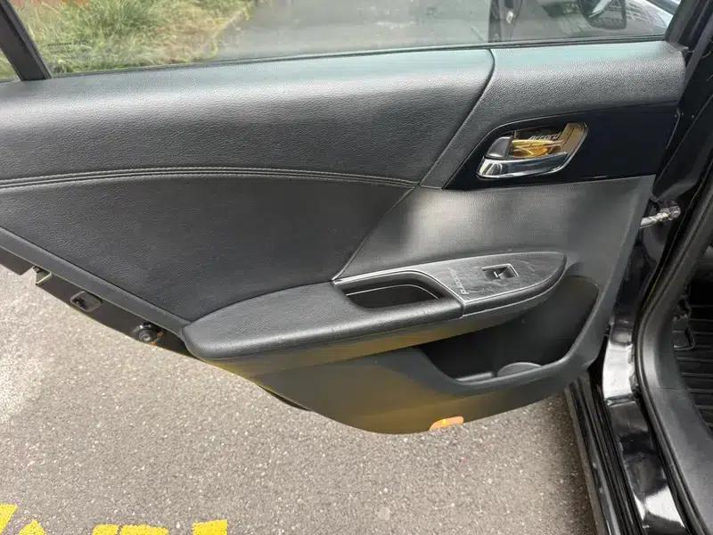 Accord 2016 2.0L Elite Edition — миниатюра 17