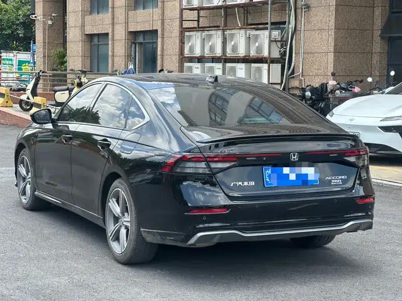 2023 Honda Accord 260TURBO Premium Edition — миниатюра 4