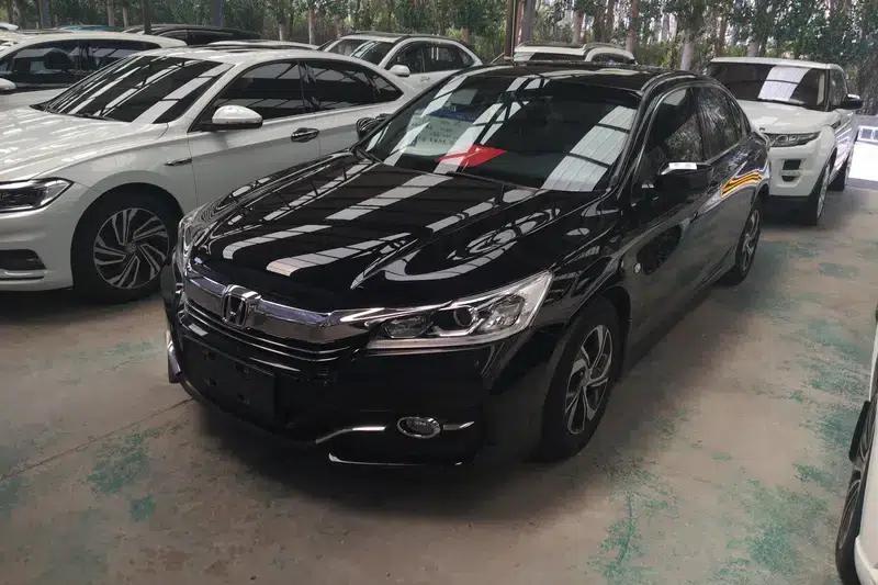 Accord 2016 2.0L Elite Edition — миниатюра 1