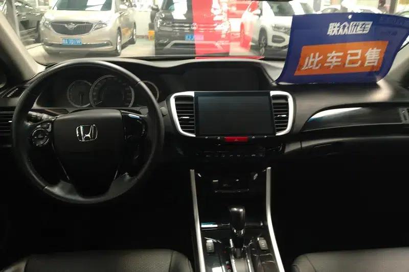 Accord 2016 2.0L Elite Edition — миниатюра 13