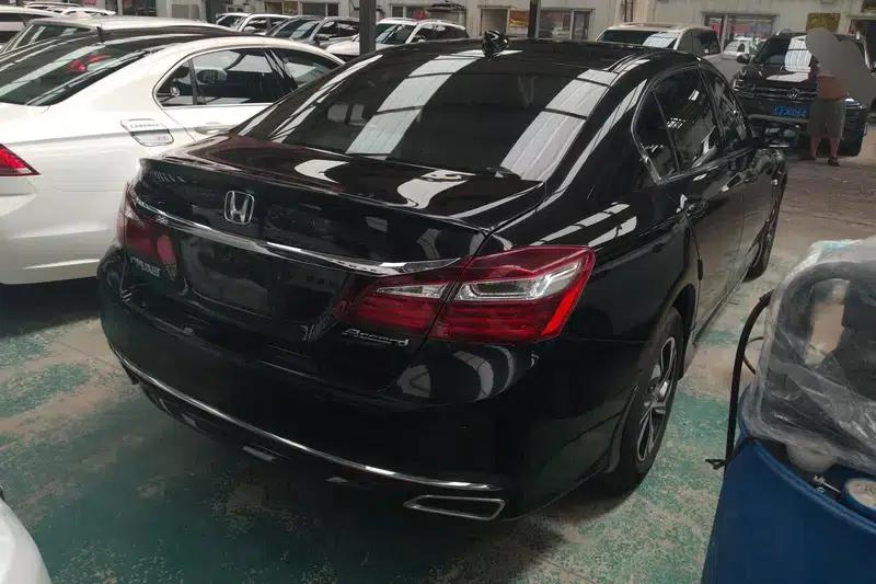 Accord 2016 2.0L Elite Edition — миниатюра 3