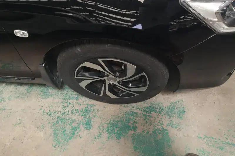 Accord 2016 2.0L Elite Edition — миниатюра 6