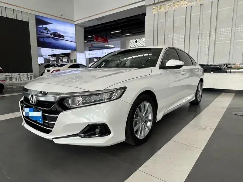 2022 Honda Accord 260TURBO Luxury Edition — миниатюра 1