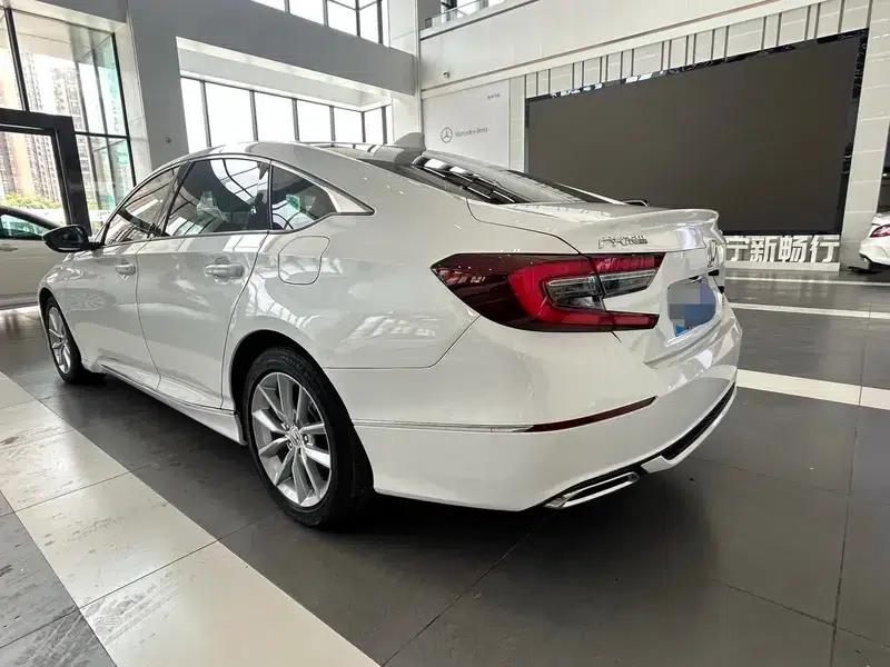 2022 Honda Accord 260TURBO Luxury Edition — миниатюра 4