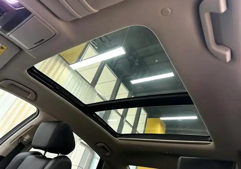2022 Honda Accord Hybrid 2.0L Phantom Night Edition — миниатюра 19