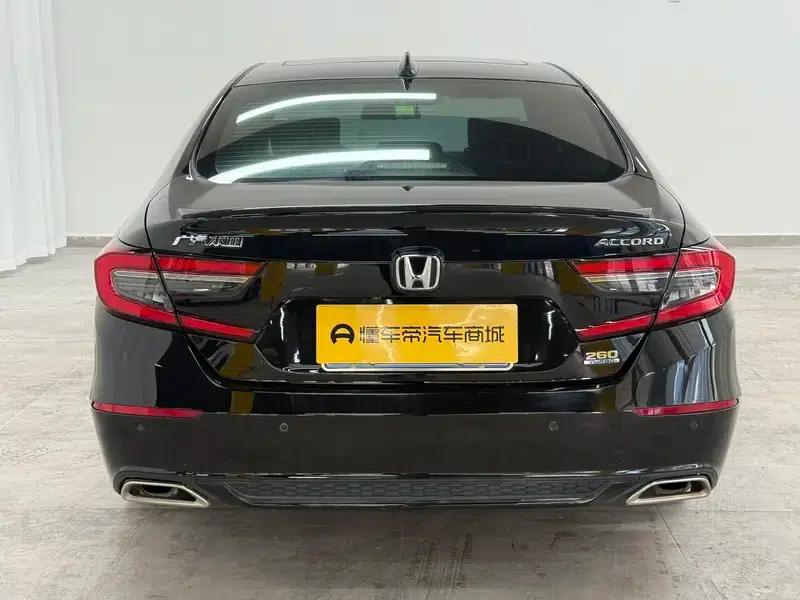 2022 Honda Accord Hybrid 2.0L Phantom Night Edition — миниатюра 6