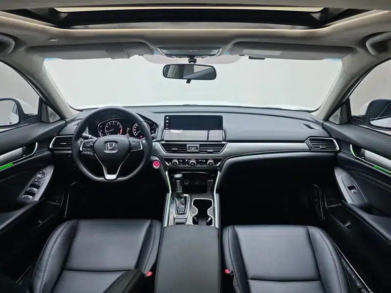 2022 Honda Accord 260TURBO Luxury Edition — миниатюра 14