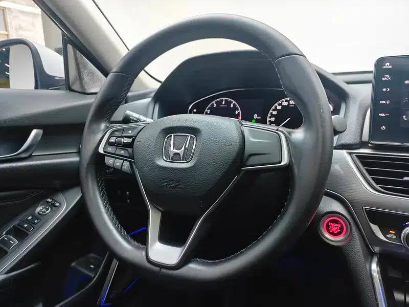 2022 Honda Accord 260TURBO Luxury Edition — миниатюра 16