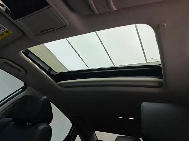 2022 Honda Accord 260TURBO Luxury Edition — миниатюра 19