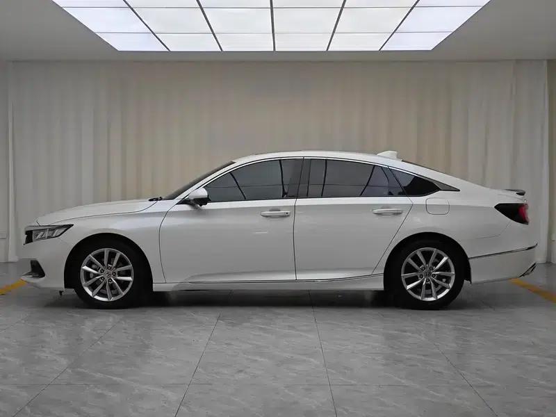 2022 Honda Accord 260TURBO Luxury Edition — миниатюра 4