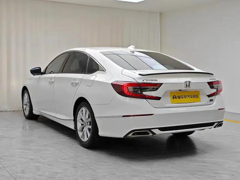 2022 Honda Accord 260TURBO Luxury Edition — миниатюра 5