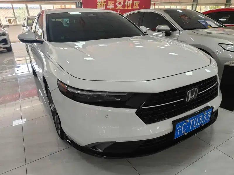 2025 Honda Accord Sport Series Sharp Turbo 260TURBO Premium Edition — миниатюра 3