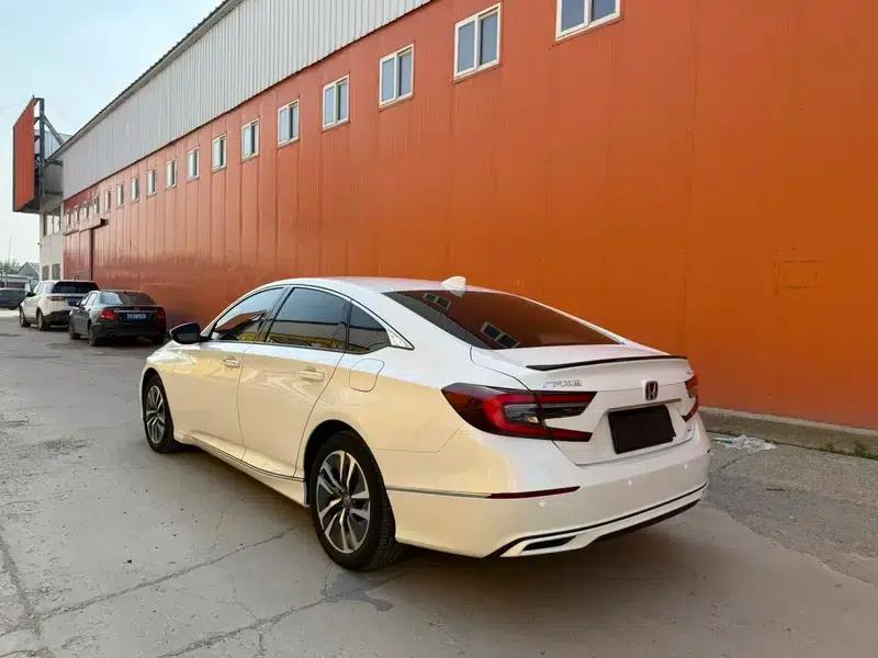 2022 Honda Accord Hybrid 2.0L Elite Edition — миниатюра 4