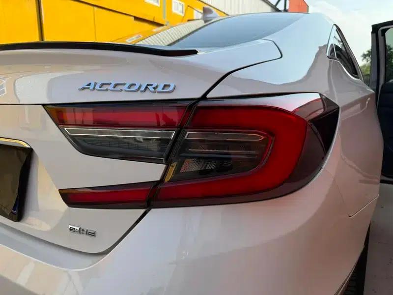 2022 Honda Accord Hybrid 2.0L Elite Edition — миниатюра 6