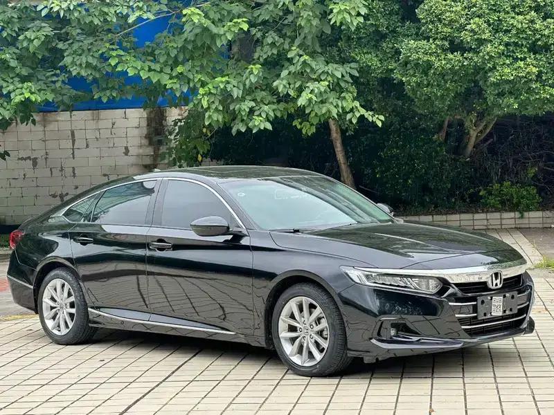 2022 Honda Accord 260TURBO Luxury Edition — миниатюра 3