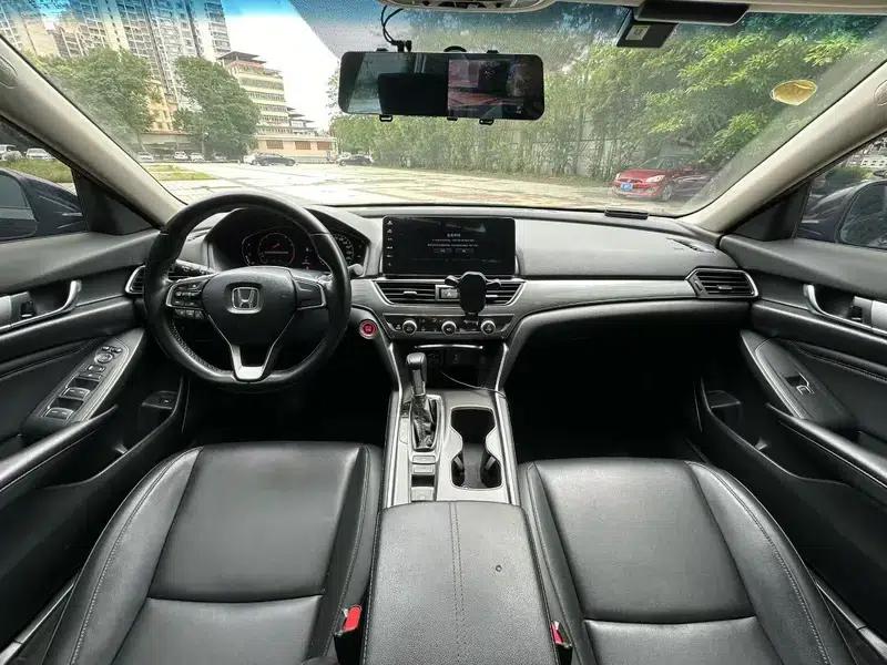 2022 Honda Accord 260TURBO Luxury Edition — миниатюра 8