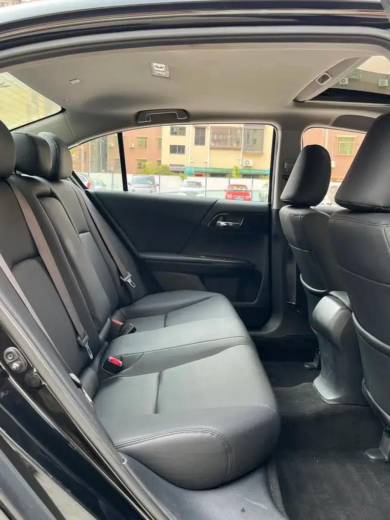 2016 Honda Accord 2.0L Comfort Edition — миниатюра 11