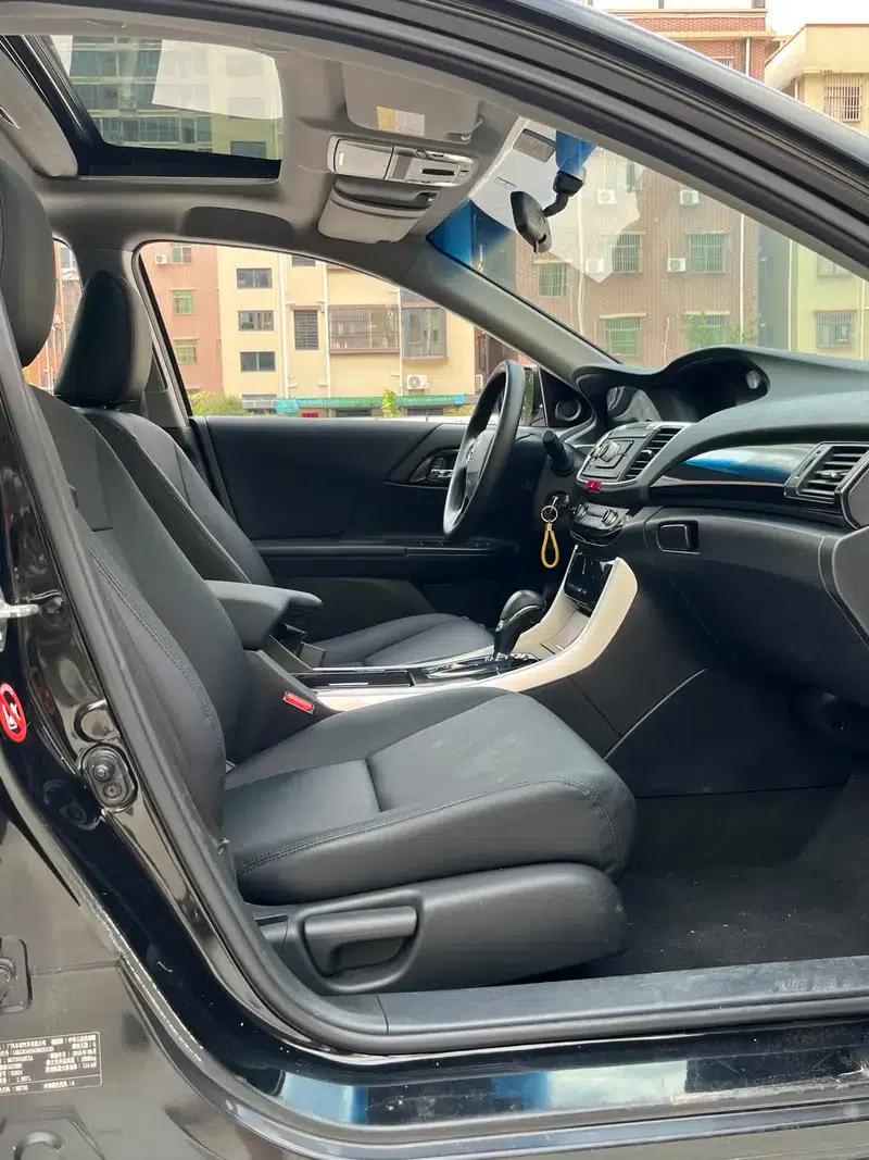 2016 Honda Accord 2.0L Comfort Edition — миниатюра 12