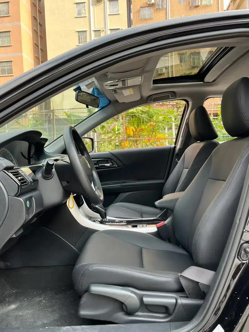 2016 Honda Accord 2.0L Comfort Edition — миниатюра 10