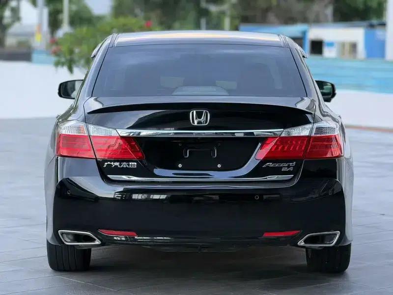 2014 Honda Accord 2.4L EXN Luxury Navigation Edition — миниатюра 3