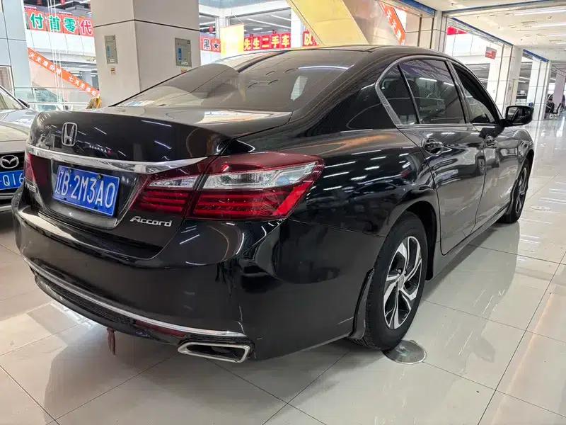 2016 Honda Accord 2.0L Comfort Edition — миниатюра 6