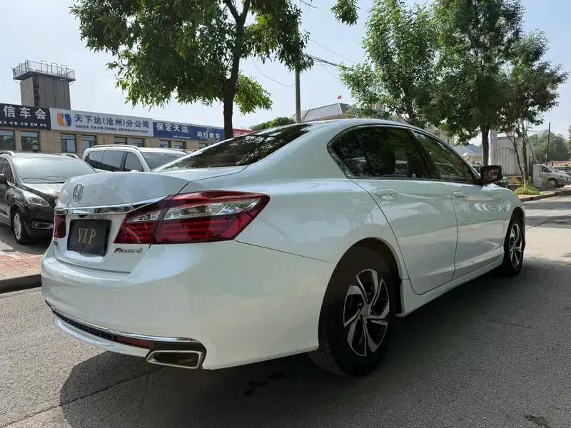 2016 Honda Accord 2.0L Comfort Edition — миниатюра 6
