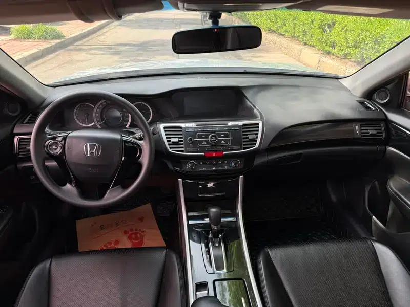 2016 Honda Accord 2.0L Comfort Edition — миниатюра 7