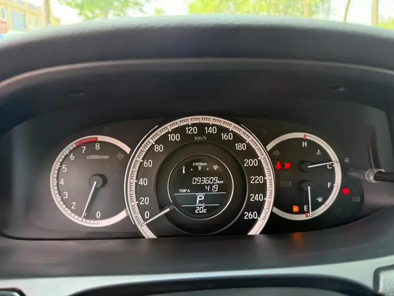 2016 Honda Accord 2.0L Comfort Edition — миниатюра 8