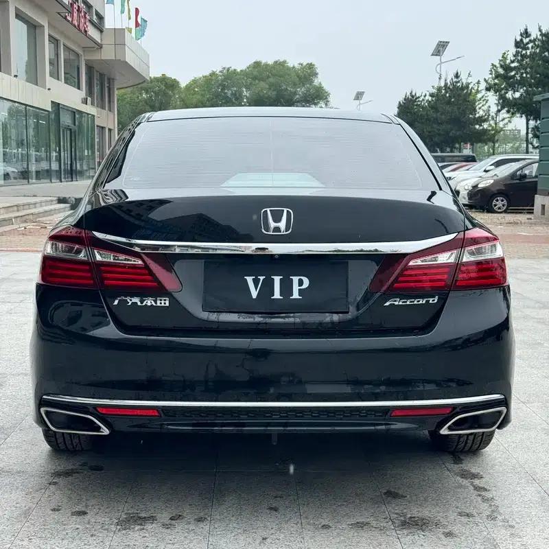 2016 Honda Accord 2.0L Comfort Edition — миниатюра 5