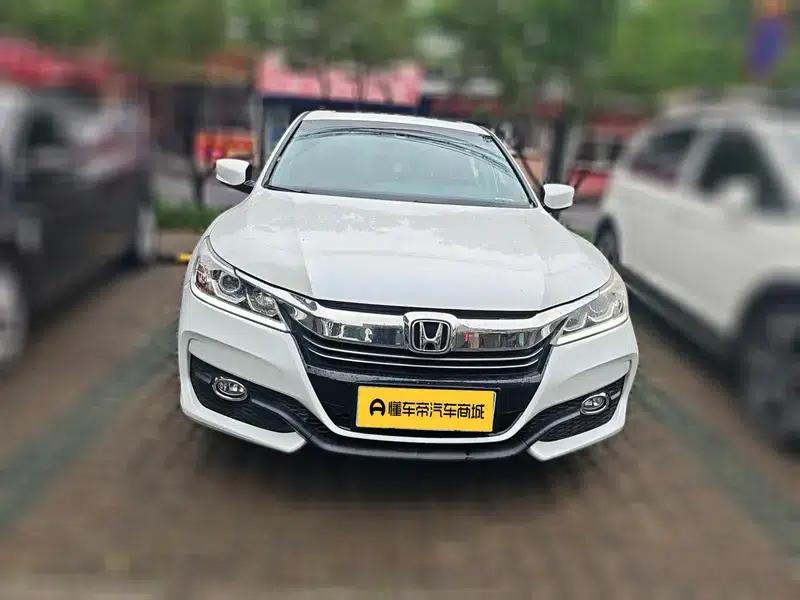 2016 Honda Accord 2.0L Comfort Edition — миниатюра 2