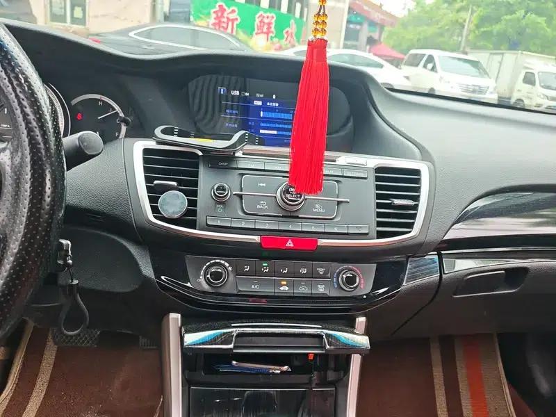 2016 Honda Accord 2.0L Comfort Edition — миниатюра 12