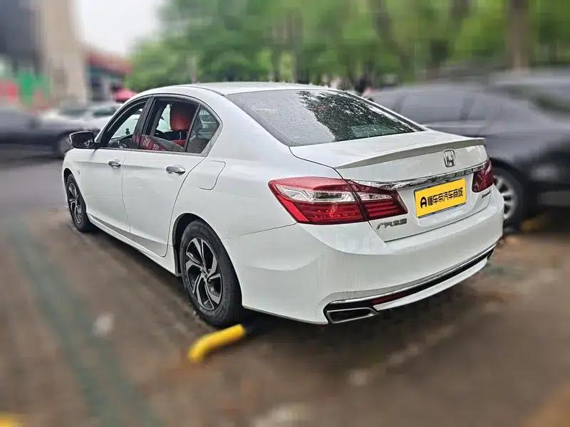 2016 Honda Accord 2.0L Comfort Edition — миниатюра 6