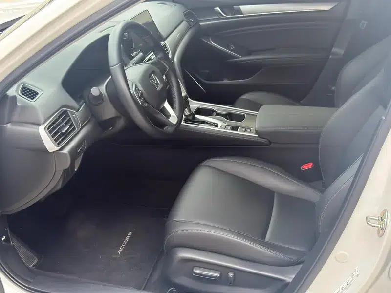 2022 Honda Accord 260TURBO Luxury Edition — миниатюра 8