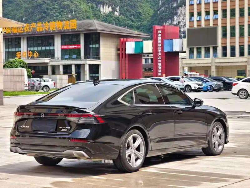 2023 Honda Accord 260TURBO Premium Edition — миниатюра 5