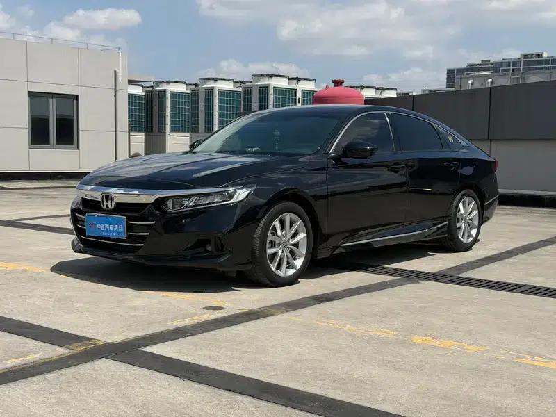 2022 Honda Accord 260TURBO Luxury Edition — миниатюра 1